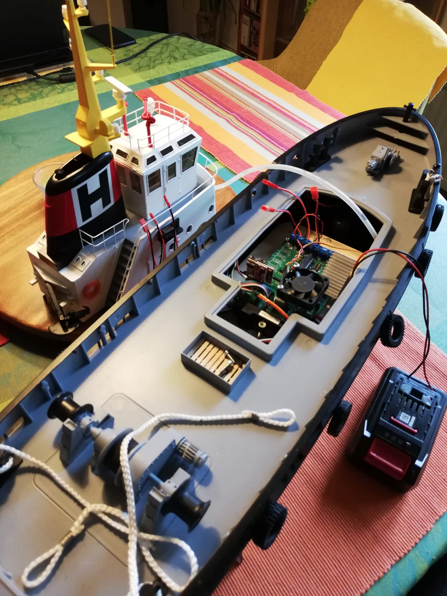 Bild - Horizon Harbour mit eingebautem Multi-Board